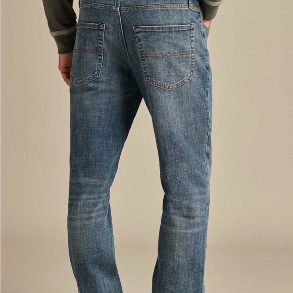 Men’s Lucky Brand 223 Straight Leg Jeans - Size 33x32 - Picture 2 of 7